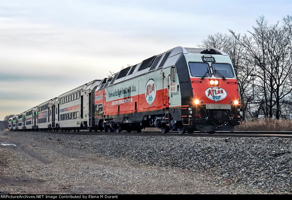 NJT 4503 on train 5529